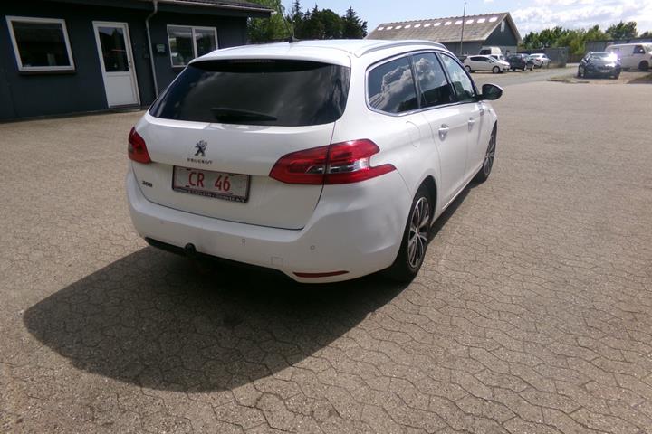 Hvid Peugeot 308 fra 2015