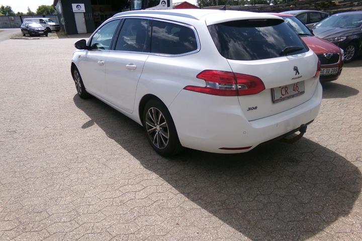 Hvid Peugeot 308 fra 2015