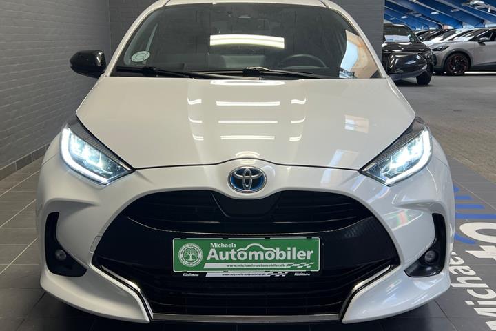 Hvid Toyota Yaris fra 2020