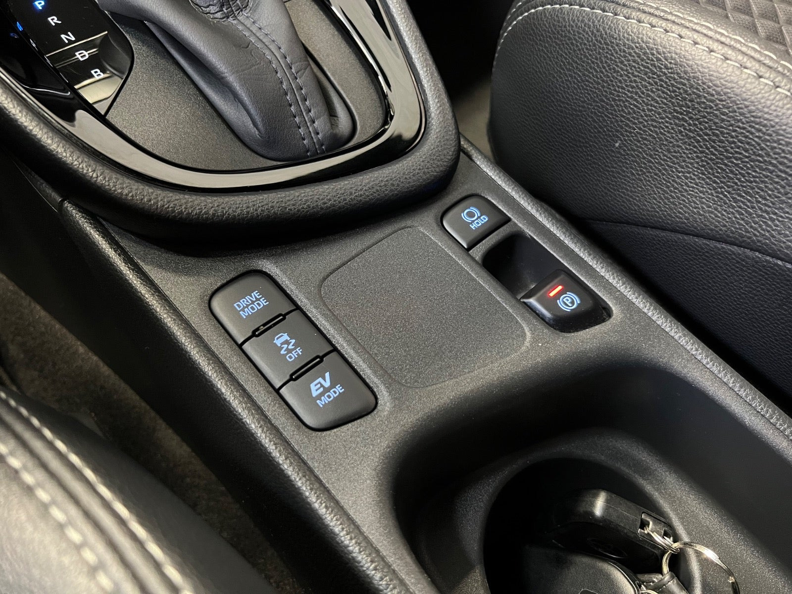Hvid Toyota Yaris fra 2020