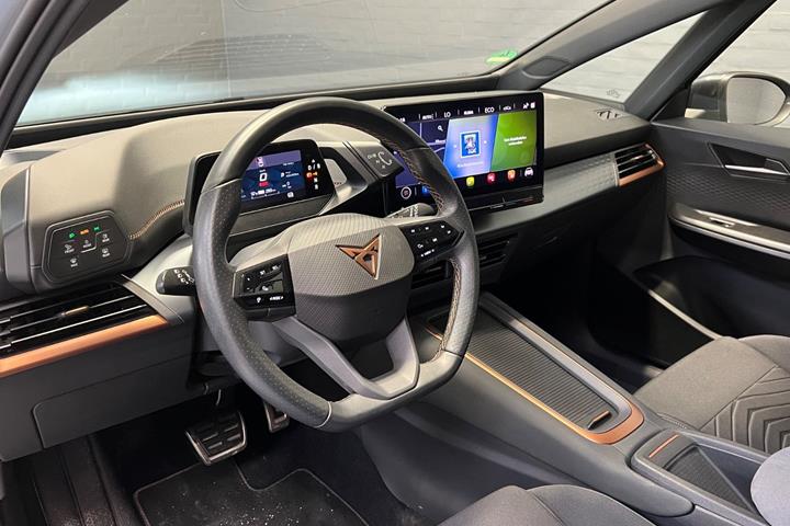 Sølv Cupra Born fra 2022