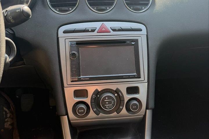 undefined Peugeot 308 fra 2011