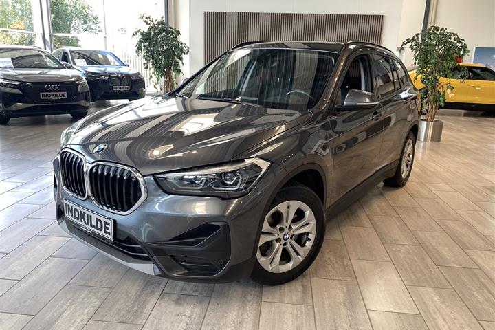 Grå BMW X1 fra 2020