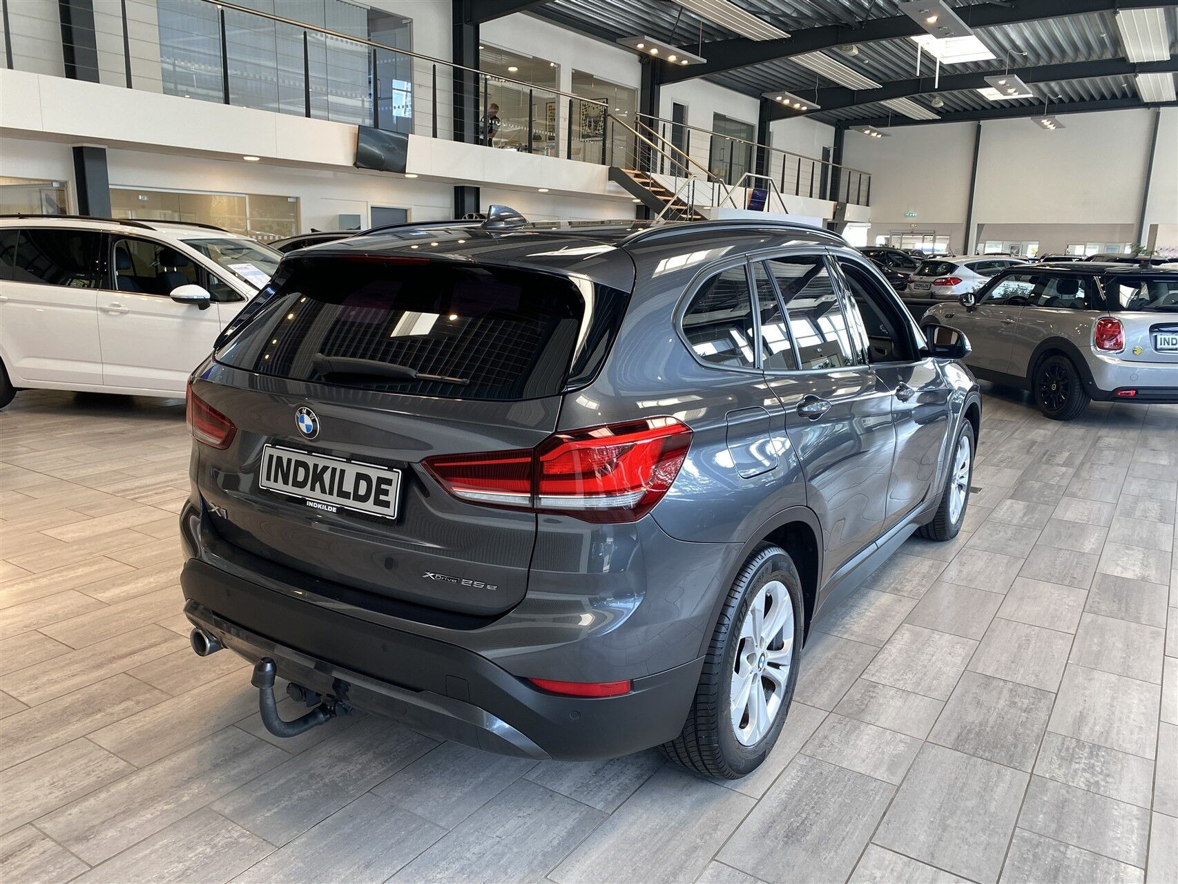 Grå BMW X1 fra 2020