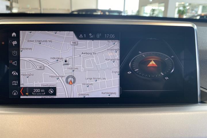 Grå BMW X1 fra 2020