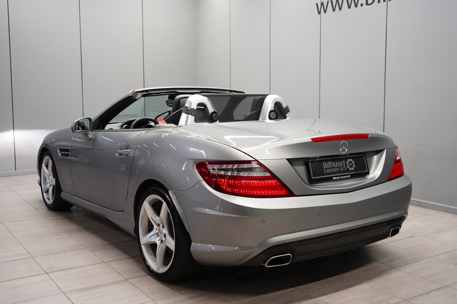 Grå Mercedes SLK250 fra 2011