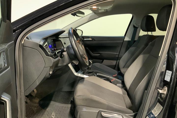 Sort VW Polo fra 2022