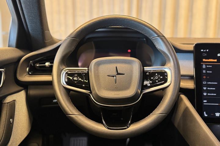 Sort Polestar 2 fra 2023