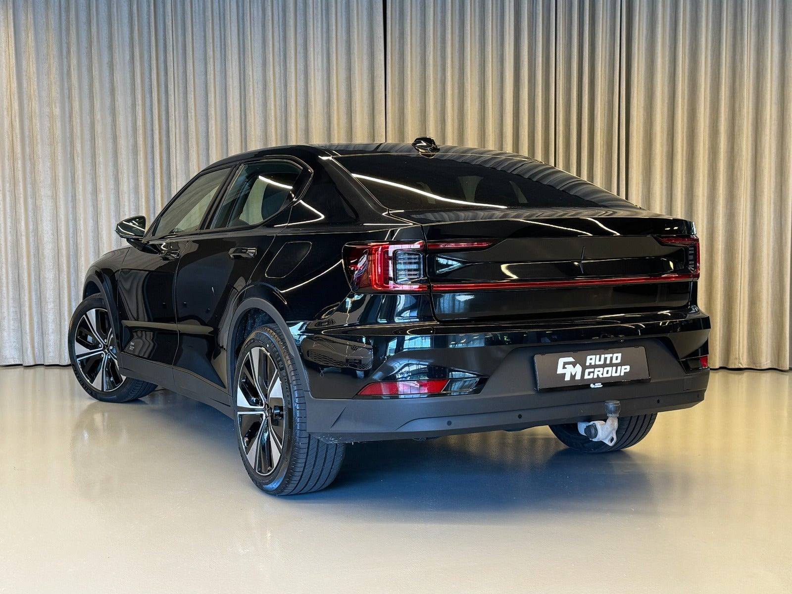 Sort Polestar 2 fra 2023