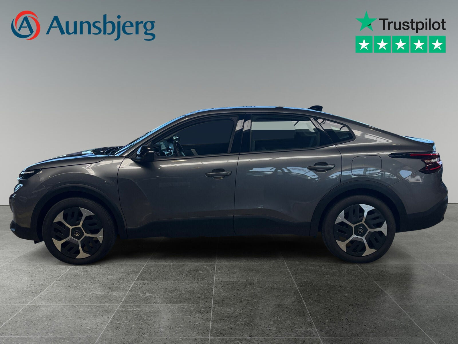 Grå Citroën ë-C4 X fra 2025