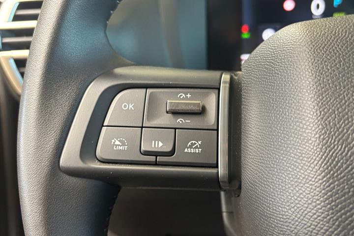 Grå Citroën ë-C4 X fra 2025