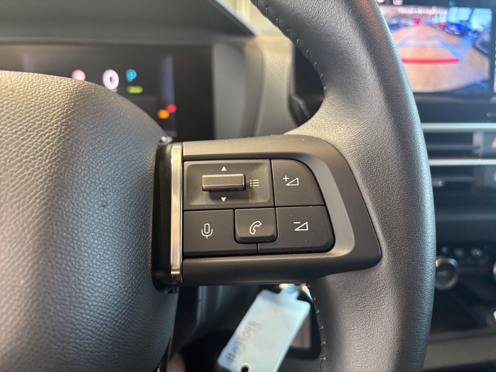 Grå Citroën ë-C4 X fra 2025