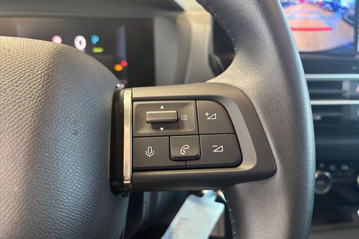 Grå Citroën ë-C4 X fra 2025