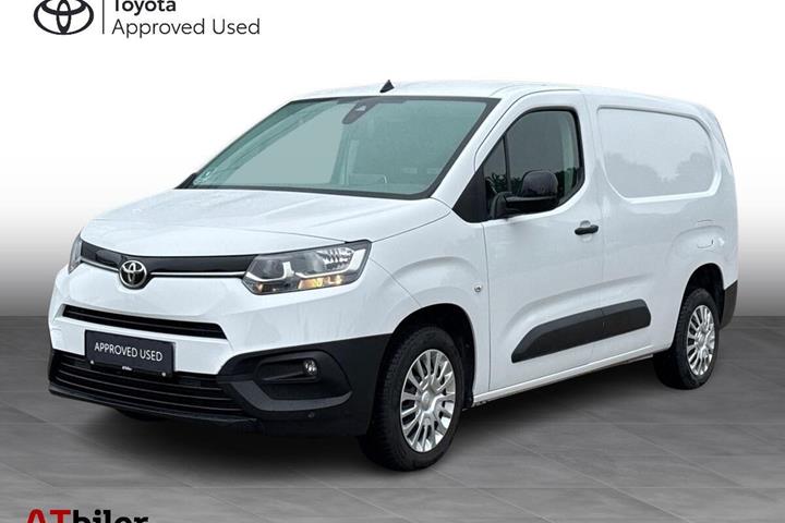 Hvid Toyota ProAce City fra 2024