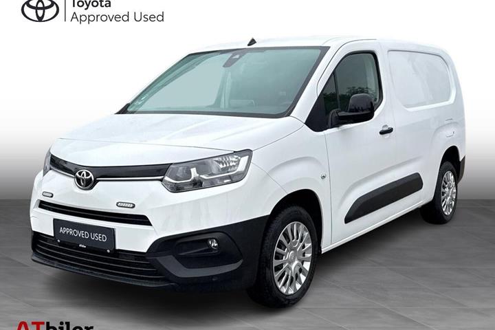 Hvid Toyota ProAce City fra 2022