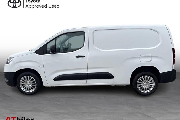 Hvid Toyota ProAce City fra 2022