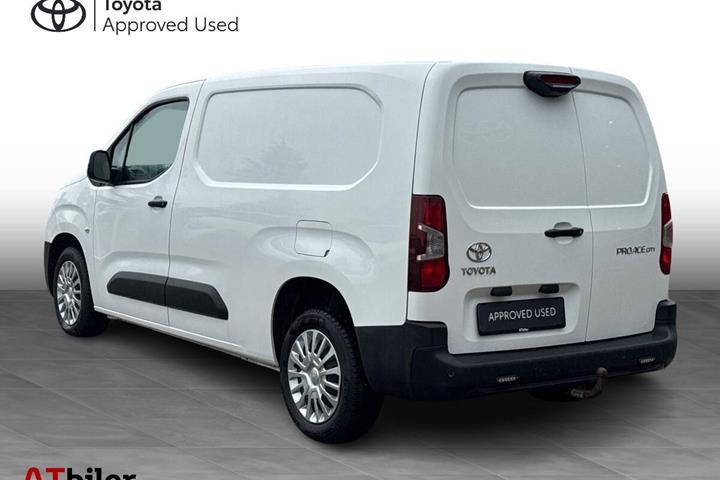 Hvid Toyota ProAce City fra 2022