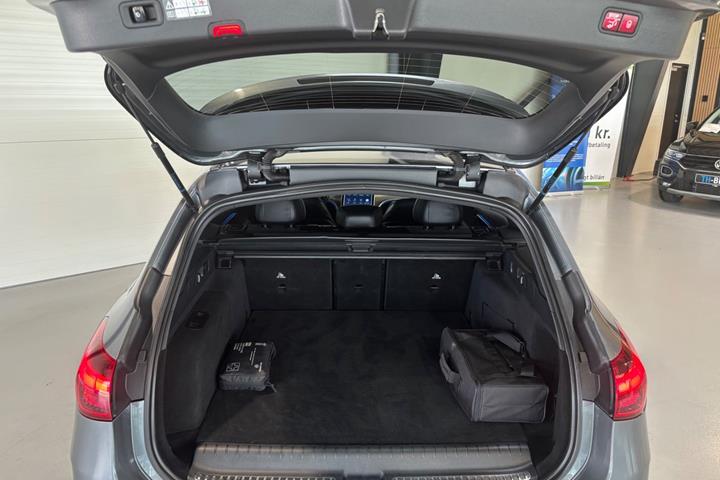 undefined Mercedes C300 e fra 2022