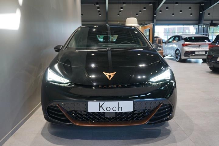 Sort Cupra Born fra 2025