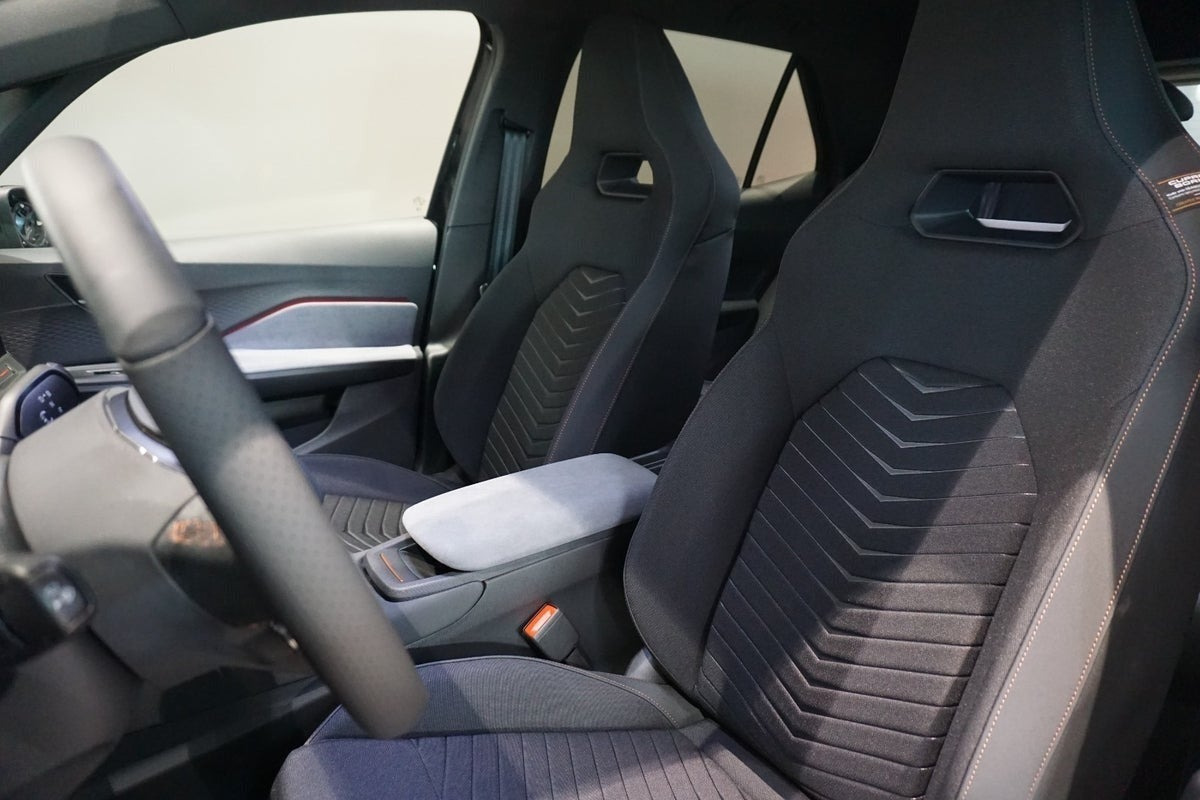 Sort Cupra Born fra 2025