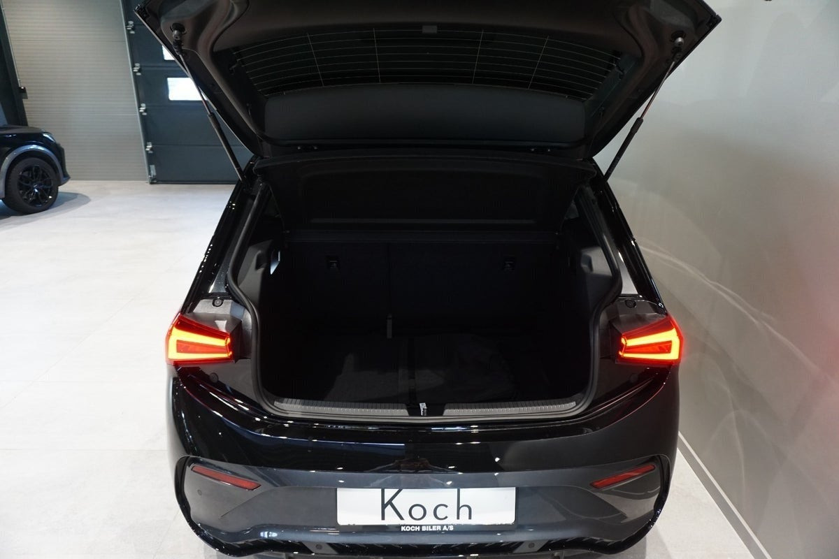 Sort Cupra Born fra 2025