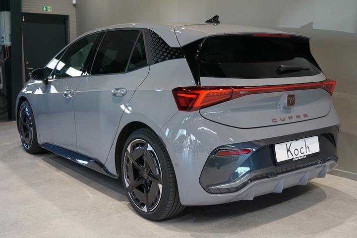 Grå Cupra Born fra 2025
