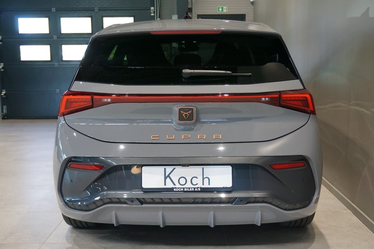 Grå Cupra Born fra 2025