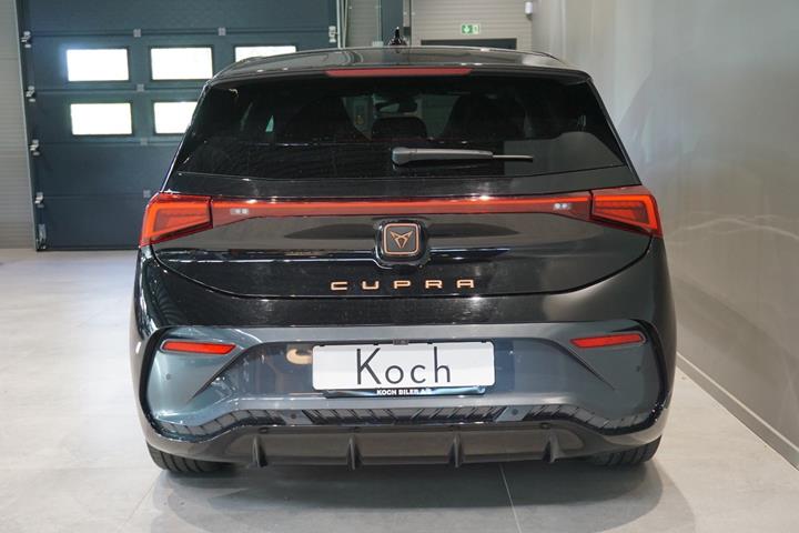 Sort Cupra Born fra 2025