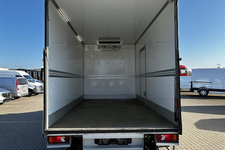 Hvid Renault Master III T35 fra 2020
