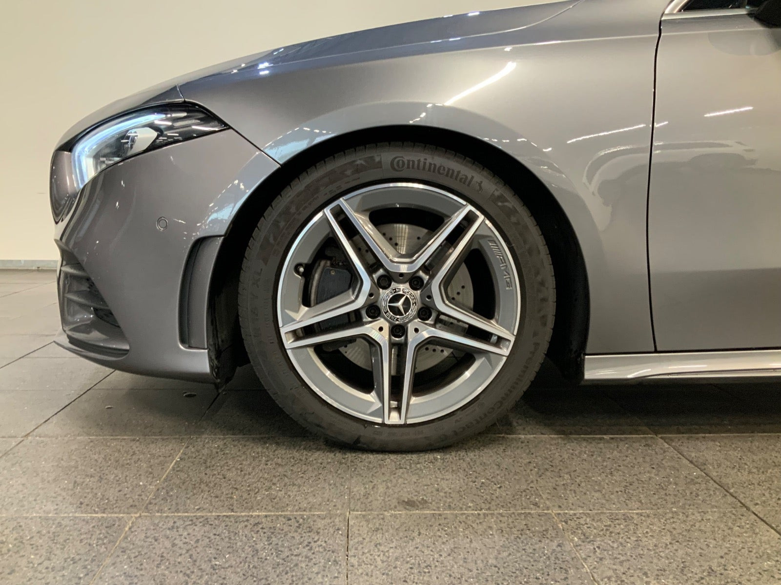 Grå Mercedes A220 d fra 2020
