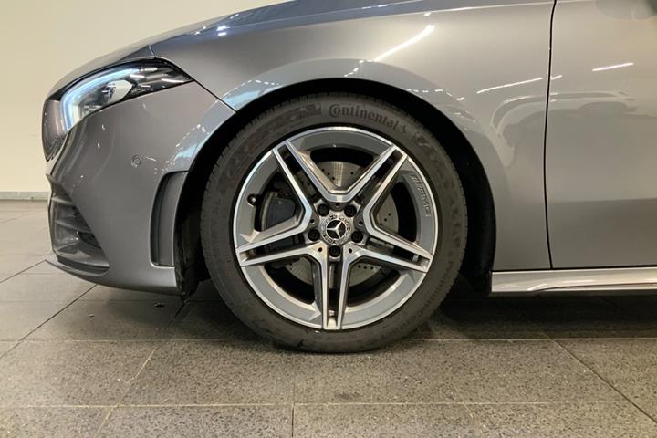 Grå Mercedes A220 d fra 2020