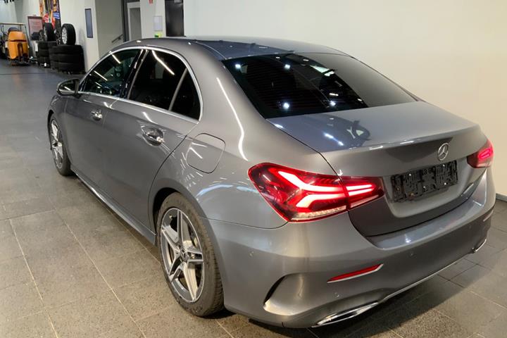 Grå Mercedes A220 d fra 2020