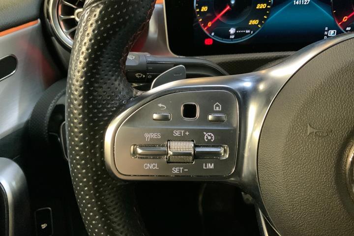Grå Mercedes A220 d fra 2020