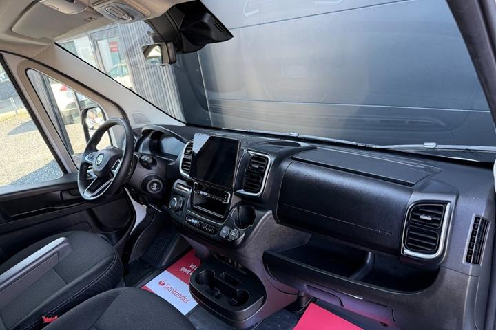 Hvid Opel Movano-e 35H fra 2025