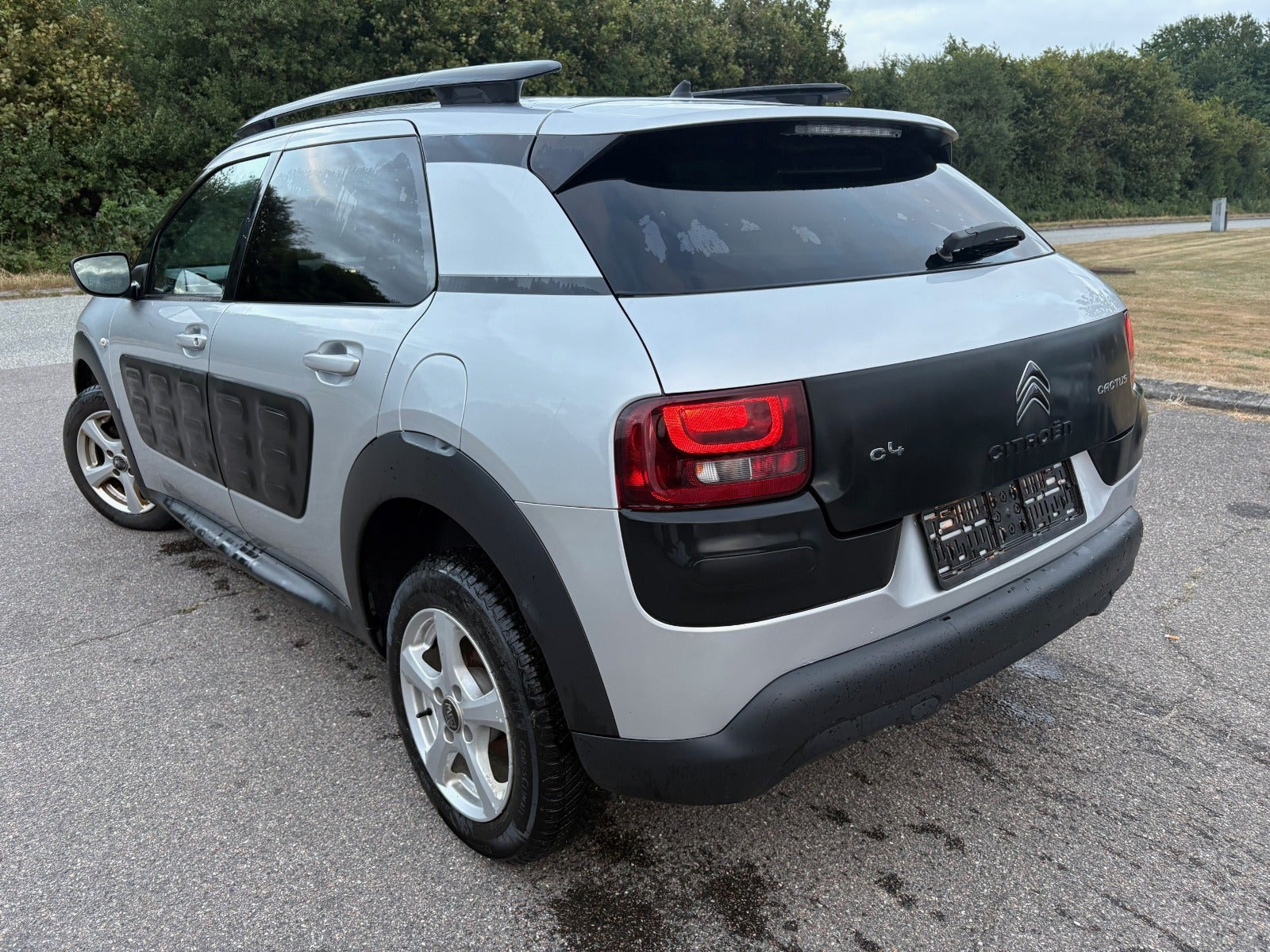 Gul Citroën C4 Cactus fra 2016