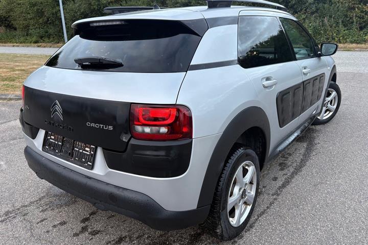 Gul Citroën C4 Cactus fra 2016