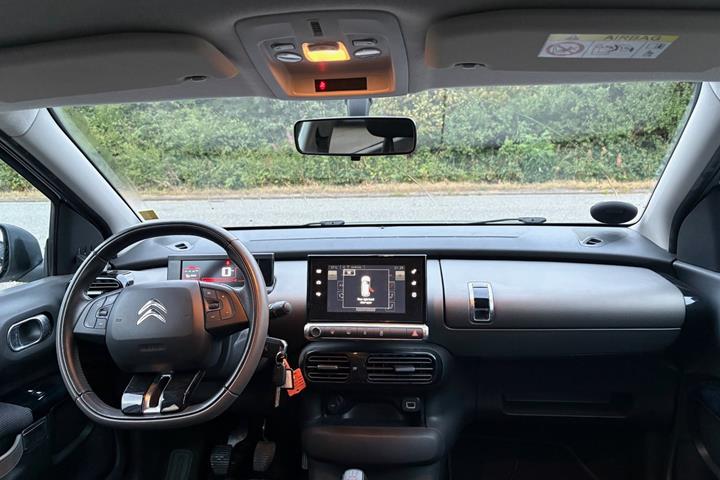 Gul Citroën C4 Cactus fra 2016