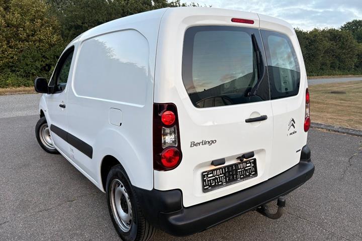 Hvid Citroën Berlingo fra 2017