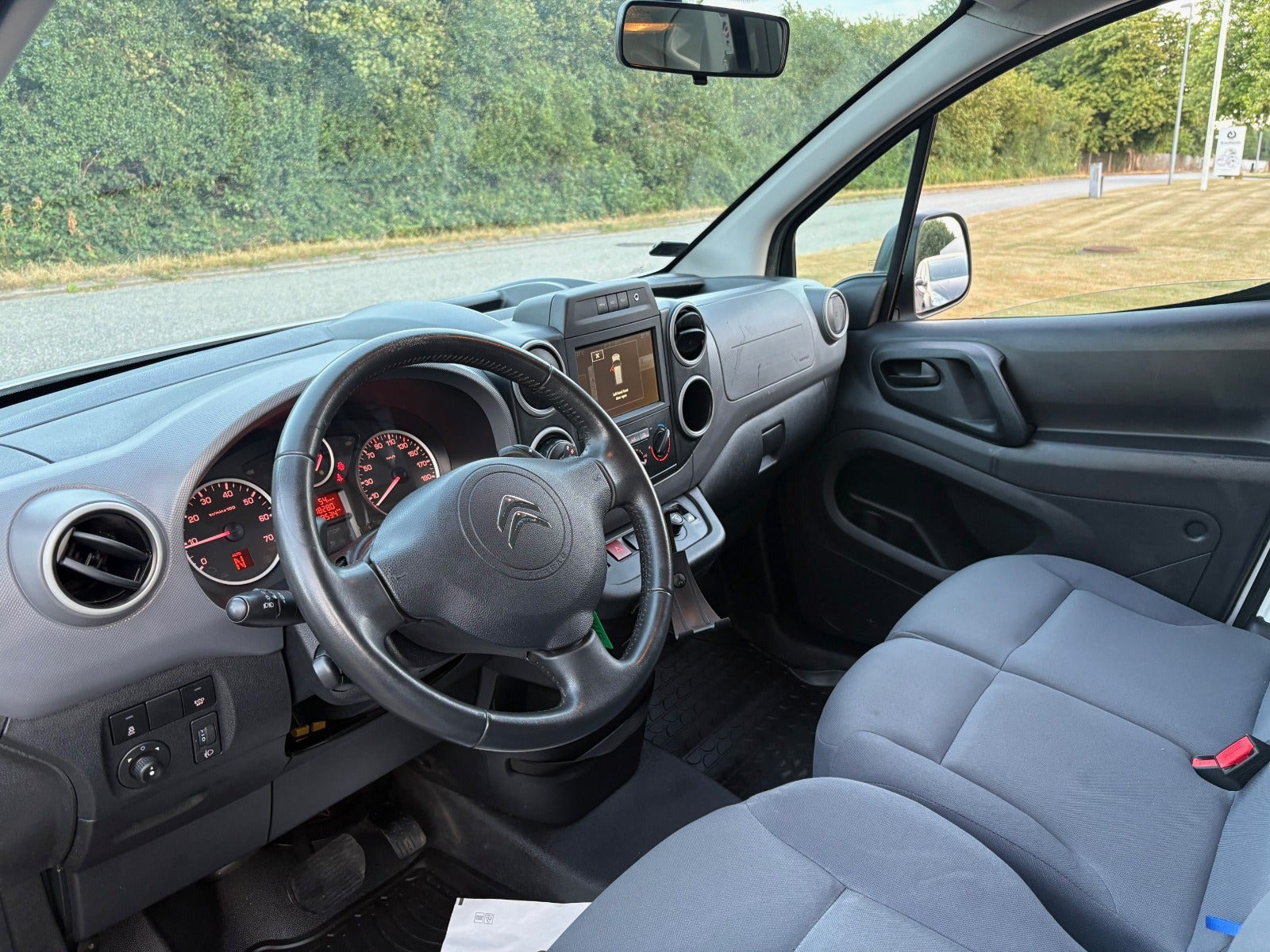 Hvid Citroën Berlingo fra 2017
