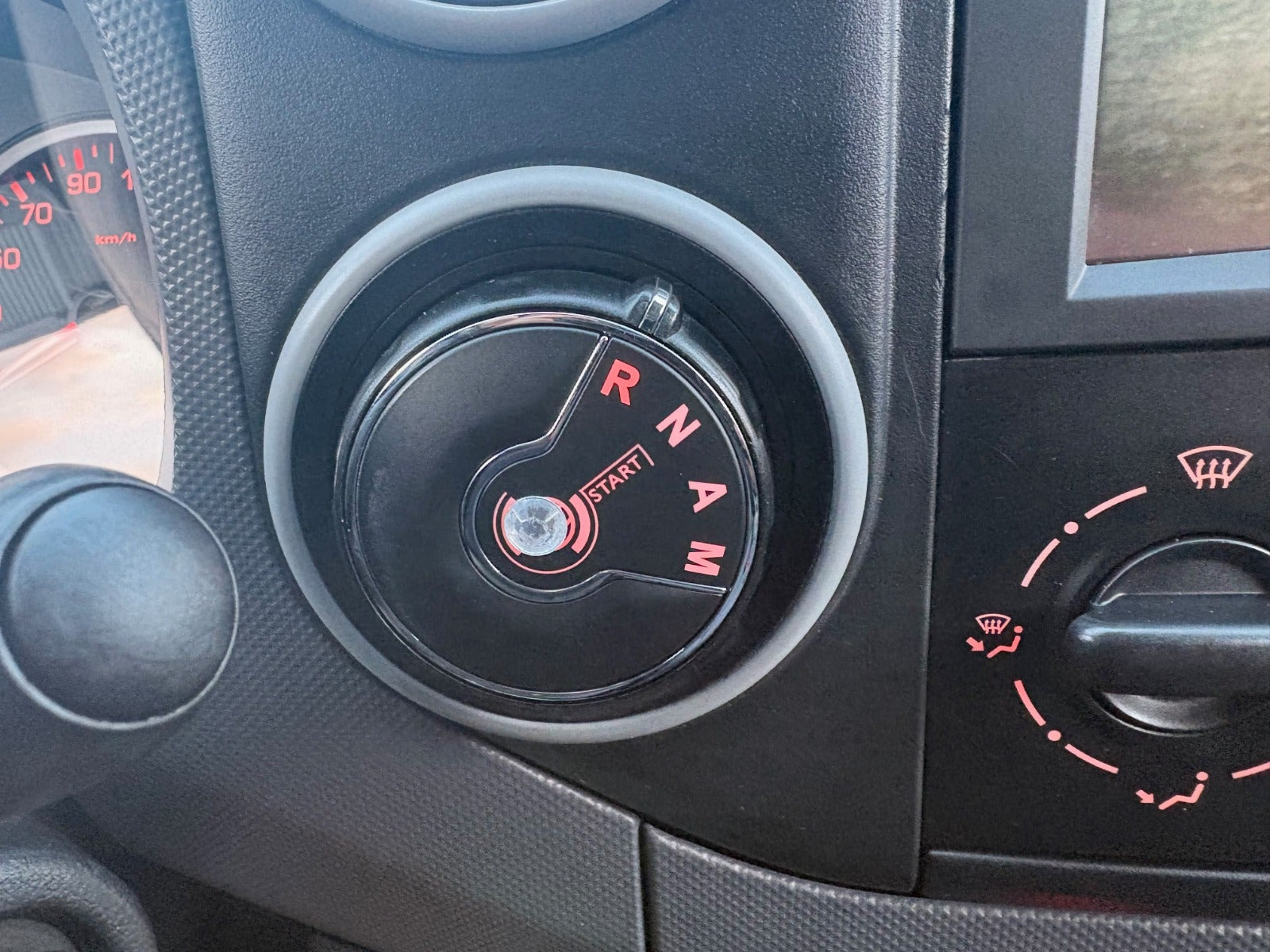 Hvid Citroën Berlingo fra 2017