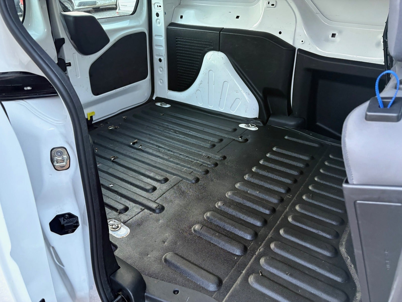 Hvid Citroën Berlingo fra 2017