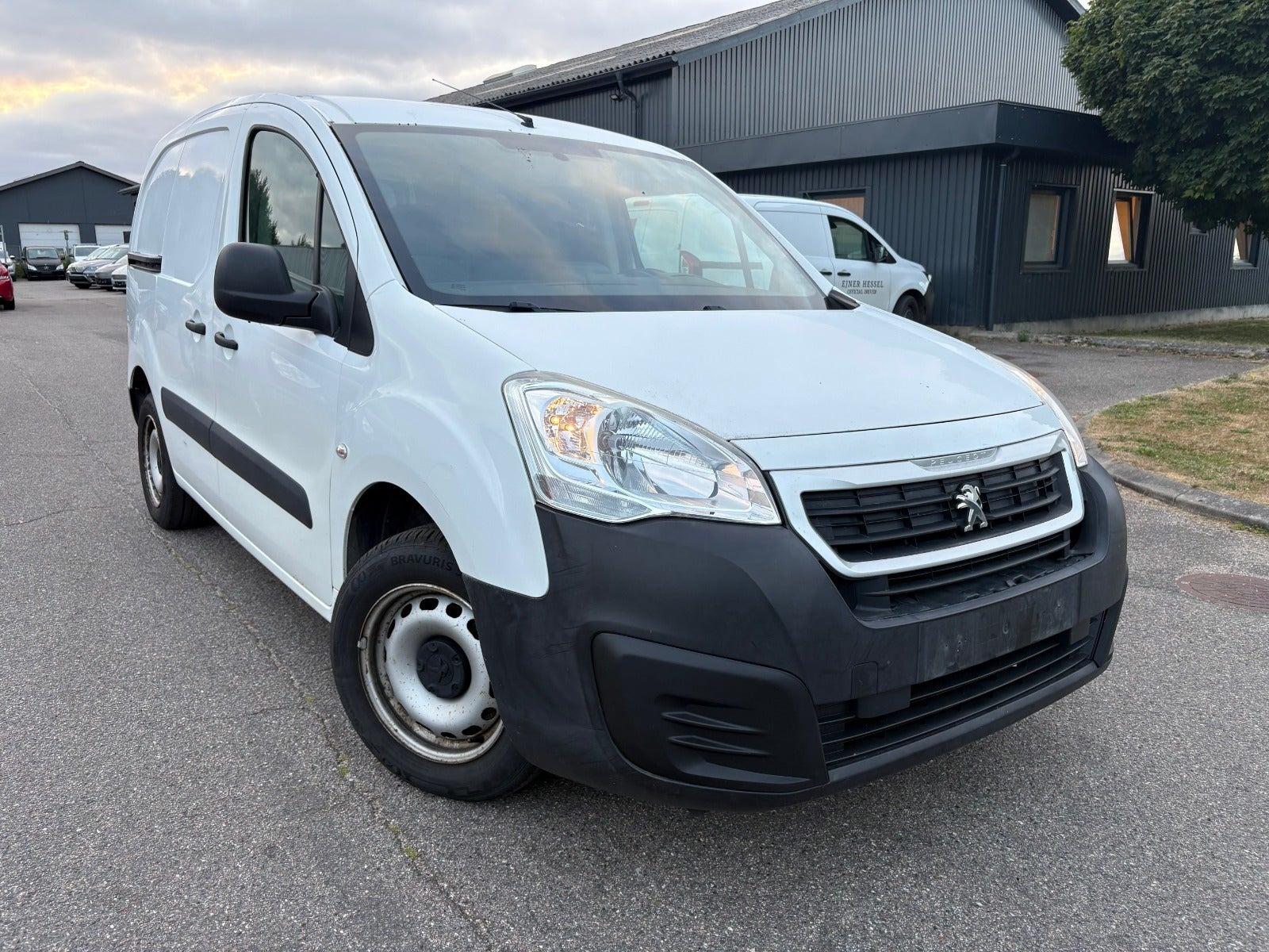 Peugeot Partner 1,6 BlueHDi 100 L1 Flex Van
