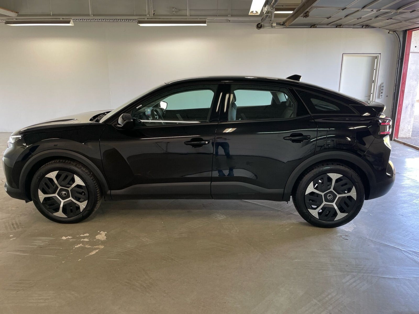 Blå Citroën ë-C4 fra 2025