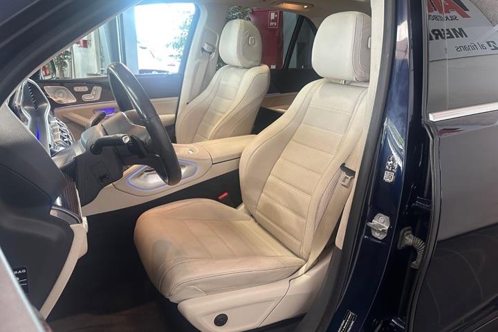 Blå Mercedes GLE450 fra 2020