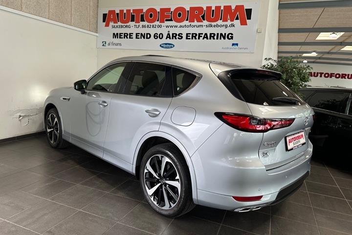 Grå Mazda CX-60 fra 2022