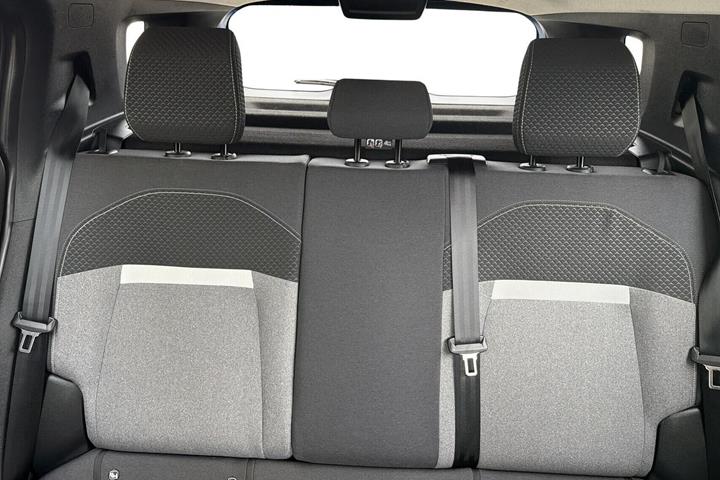 Blå Opel Frontera fra 2025