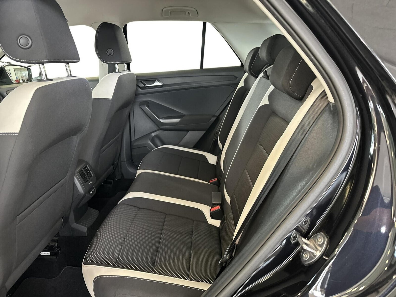 Sort VW T-Roc fra 2022