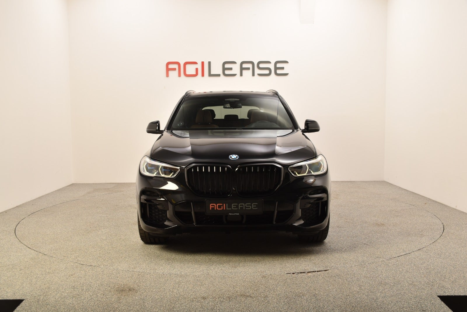 Sort BMW X5 fra 2021
