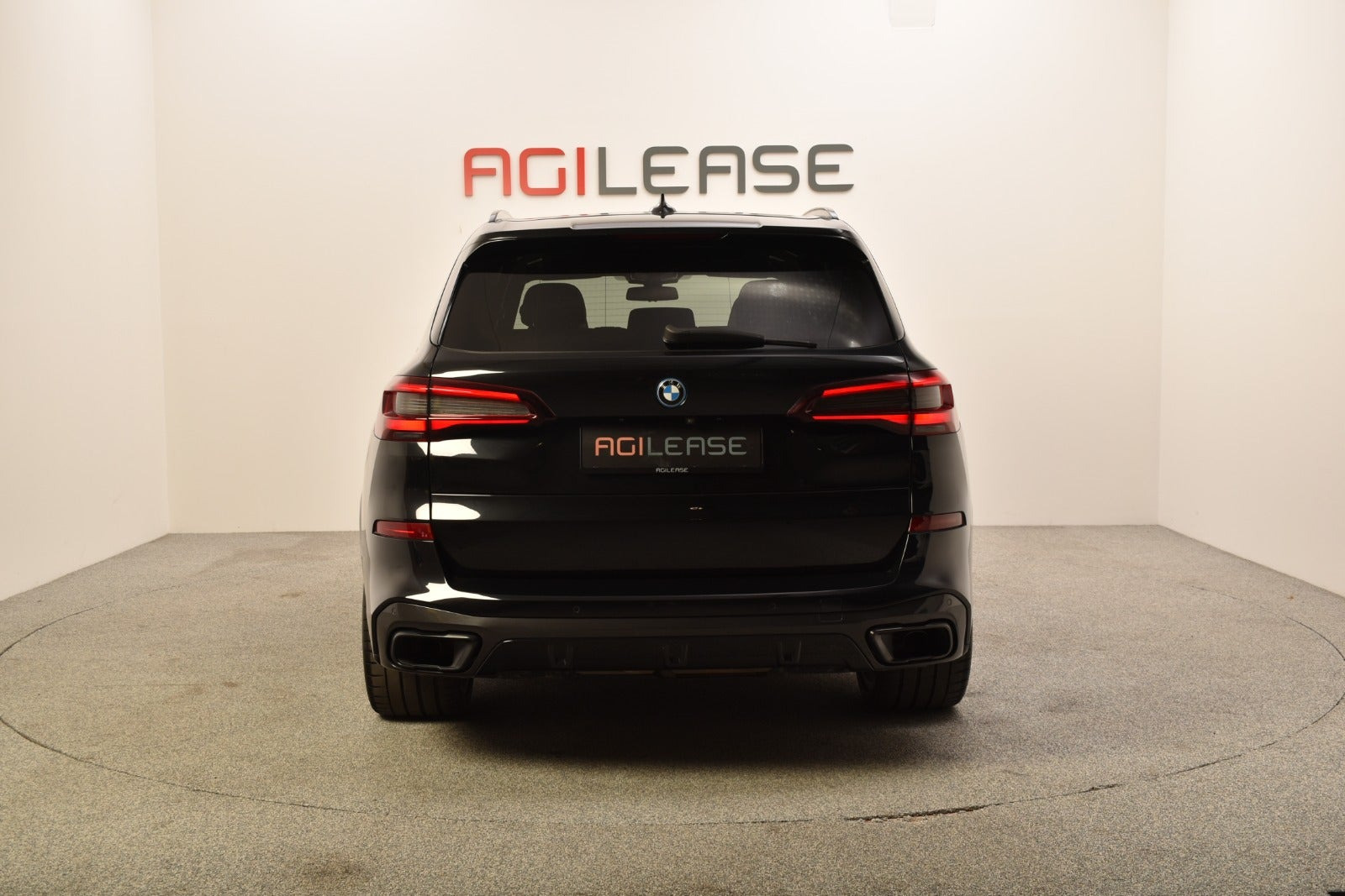 Sort BMW X5 fra 2021