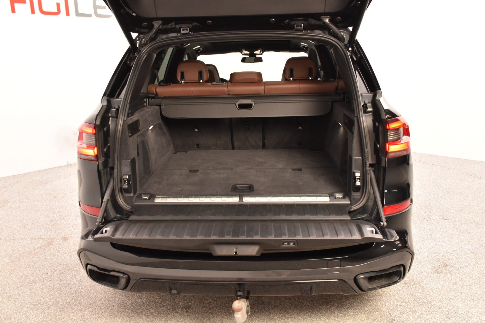 Sort BMW X5 fra 2021